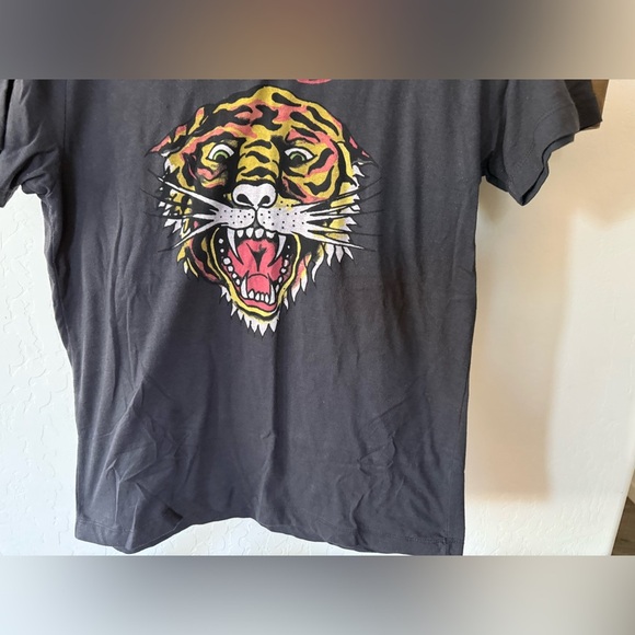 Ed Hardy|Charcoal gray Graphic T-Shirt with tiger design size medium•••Edgy - Picture 3 of 8